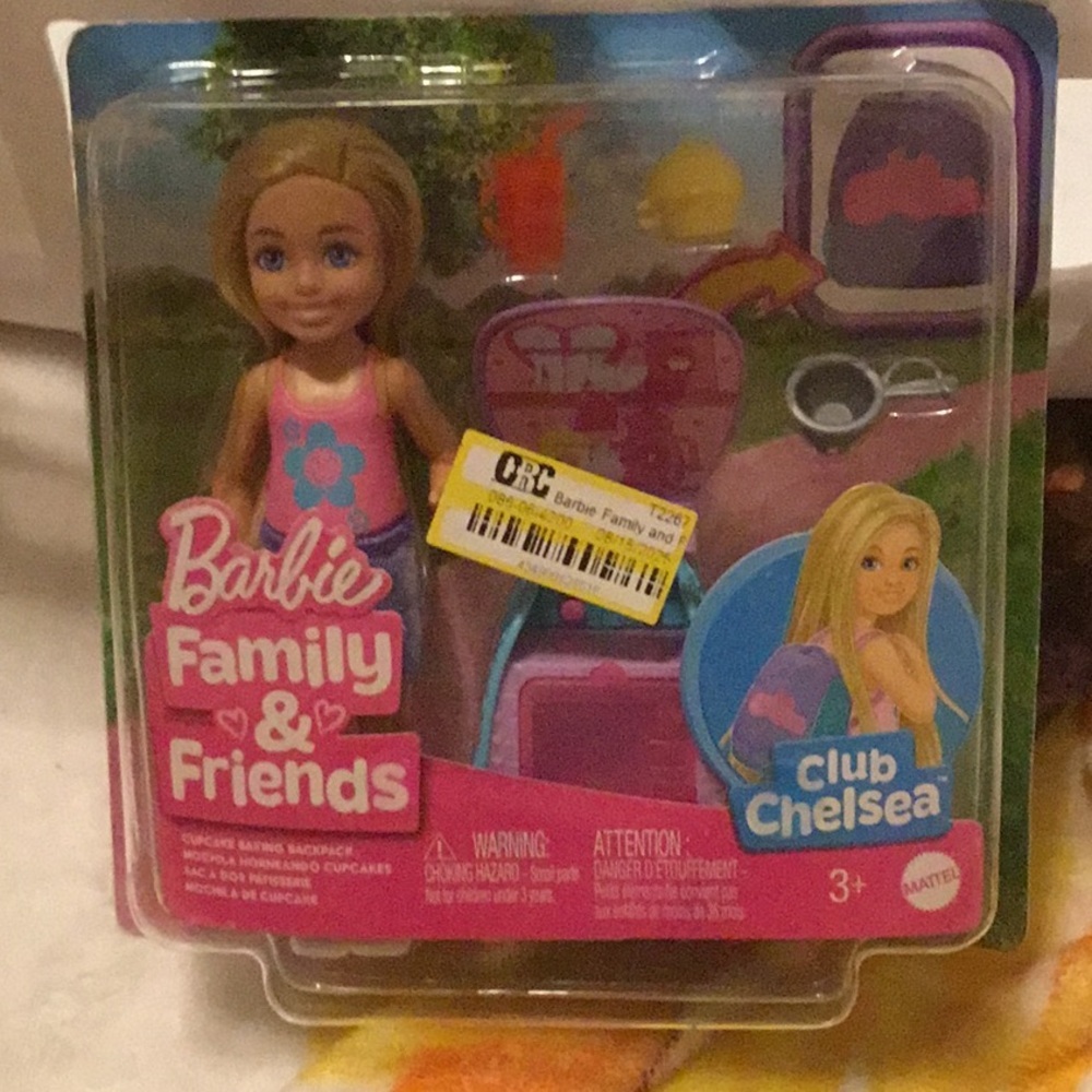 Barbie family &/friends Club Chelsea cupcake baking backpack.